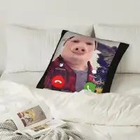 Díszpárnahuzat John Malac beérkező hívásáról